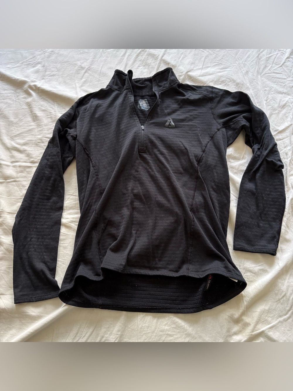 Black Men’s Medium Quarter-Zip Athletic Shirt